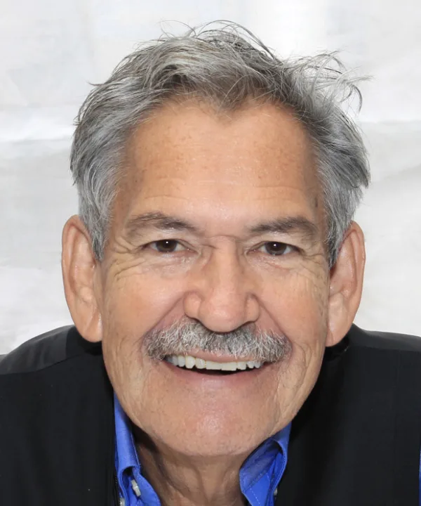 Benjamin Alire Sáenz