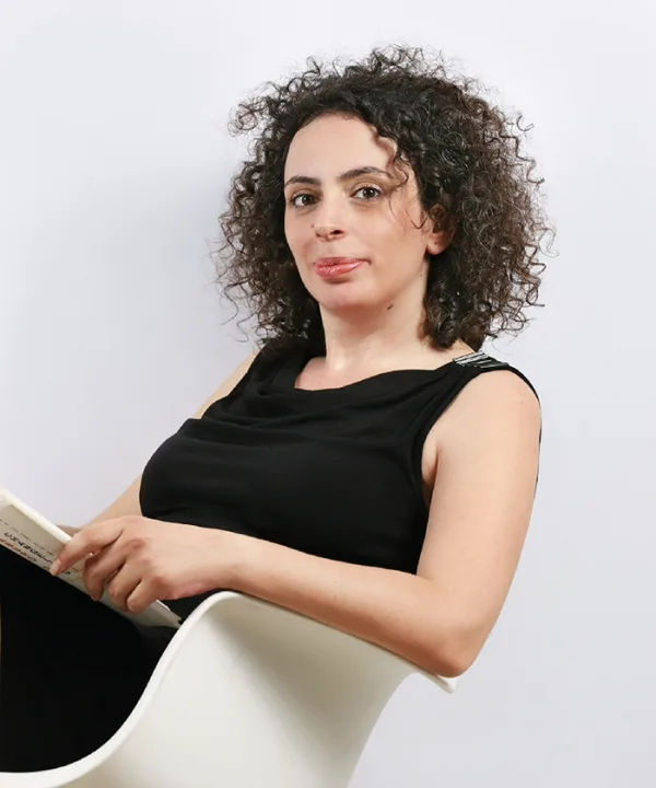 عزة طويل