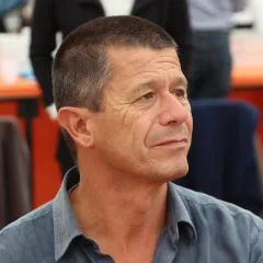 EMMANUEL CARRERE