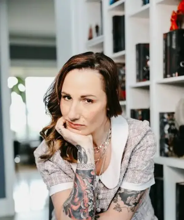 Jennifer L. Armentrout